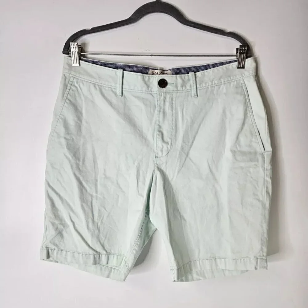Men's Shorts Penguin By Munsingwear Flat Front Size 34 Light Green Preppy